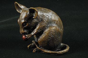 Pea-Picker - mouse  by Christine Knapp